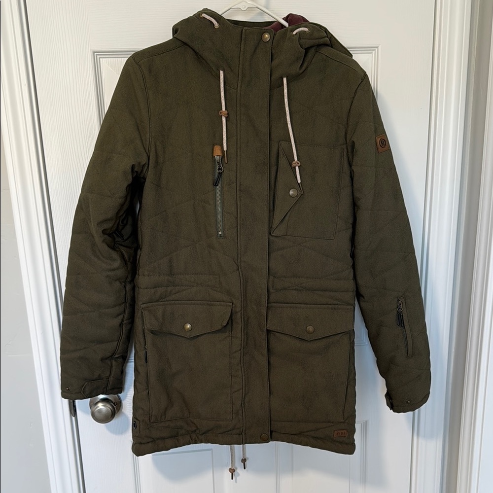Green Ski Snowboarding Waterproof Jacket with Hood and Insulation